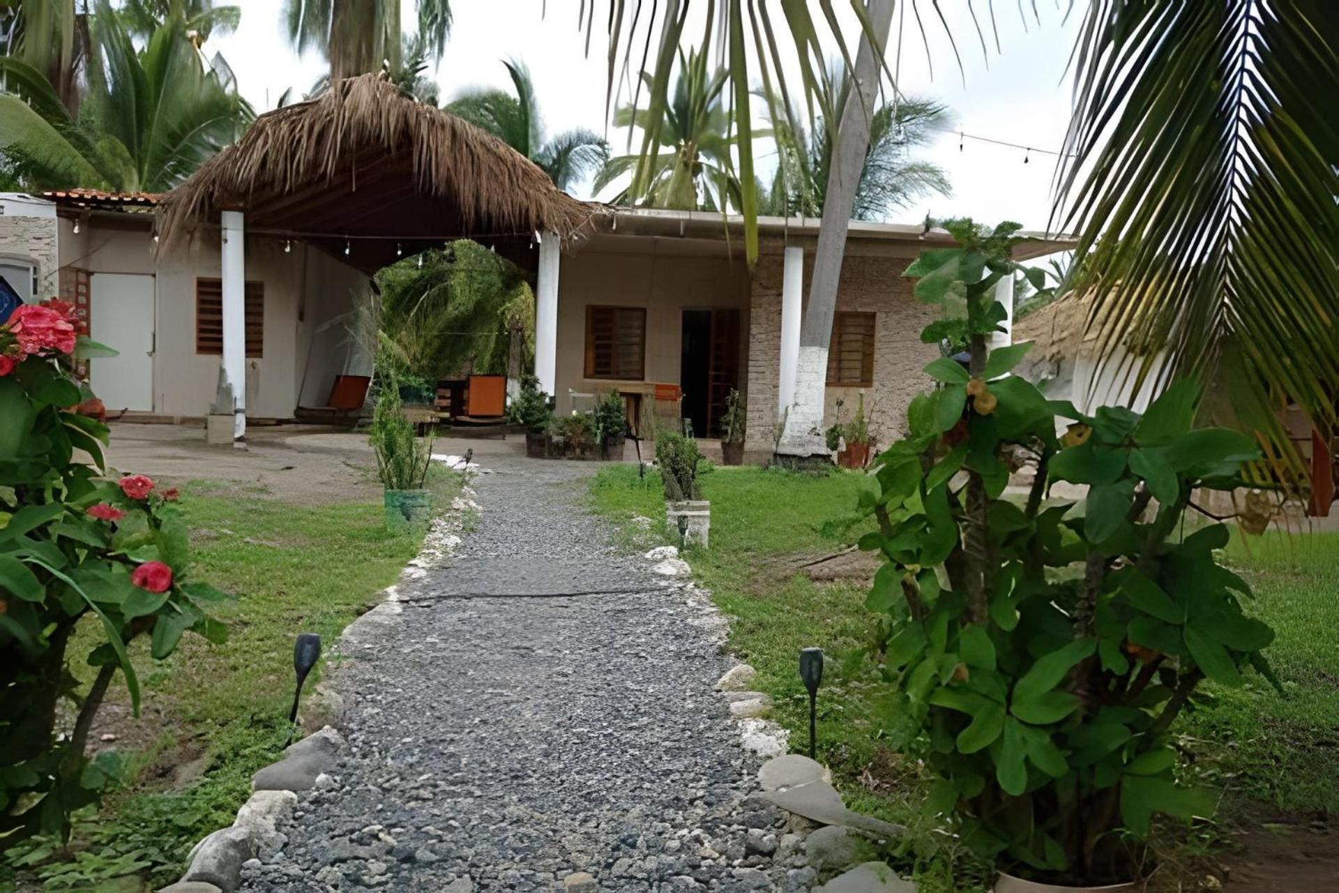 Casa Las Palmas Playa La Saladita Сиуатанехо Экстерьер фото