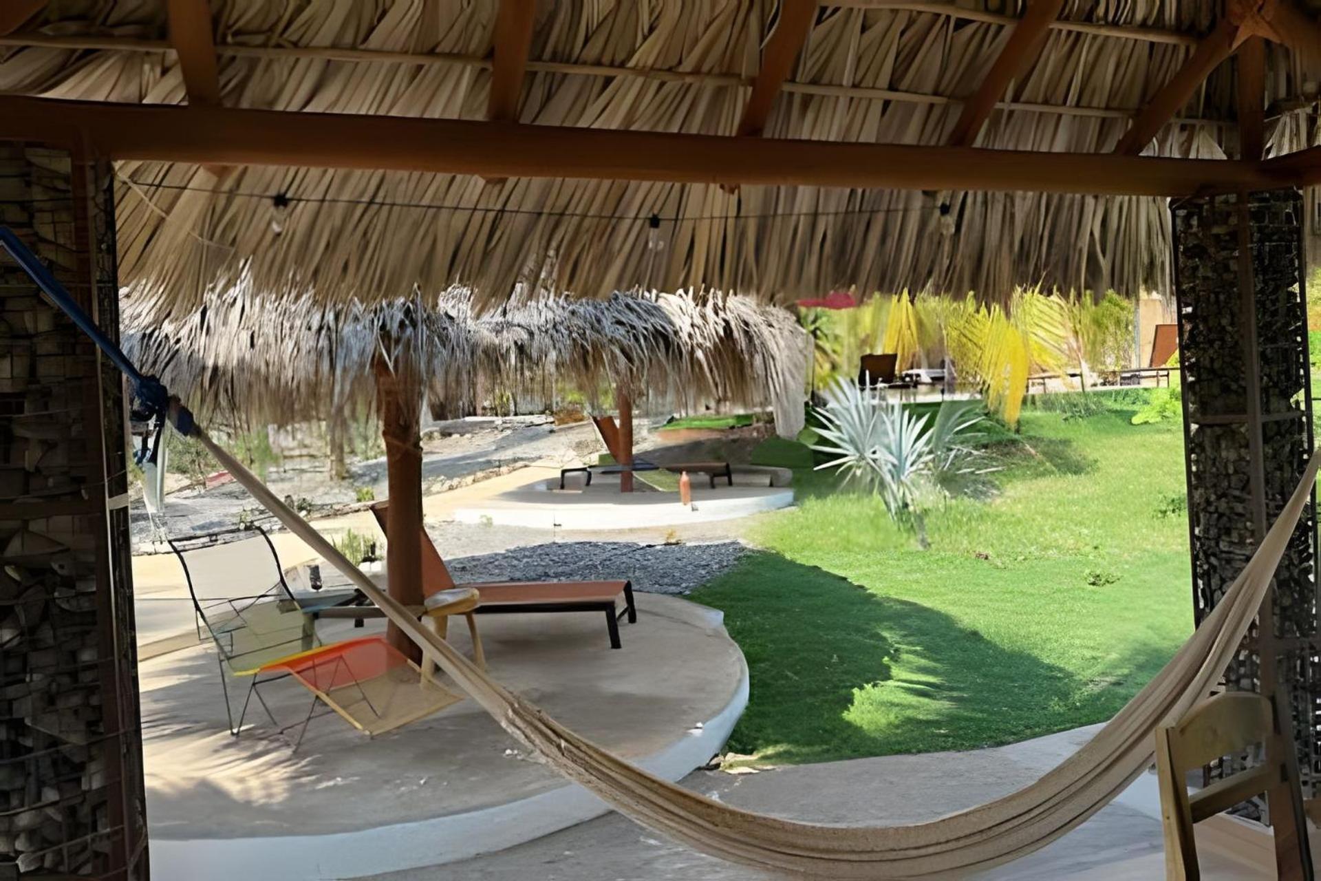 Casa Las Palmas Playa La Saladita Сиуатанехо Экстерьер фото