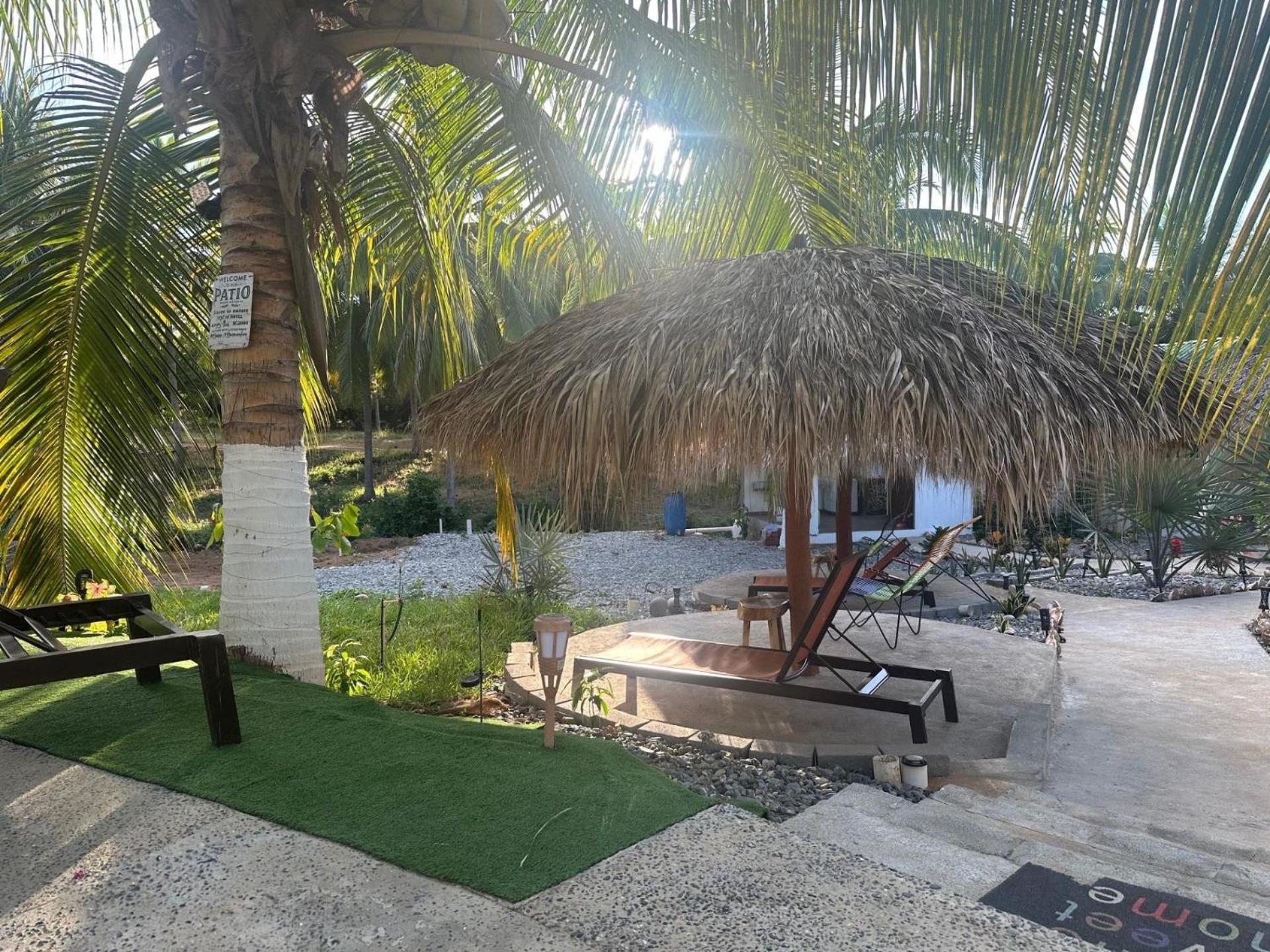 Casa Las Palmas Playa La Saladita Сиуатанехо Экстерьер фото